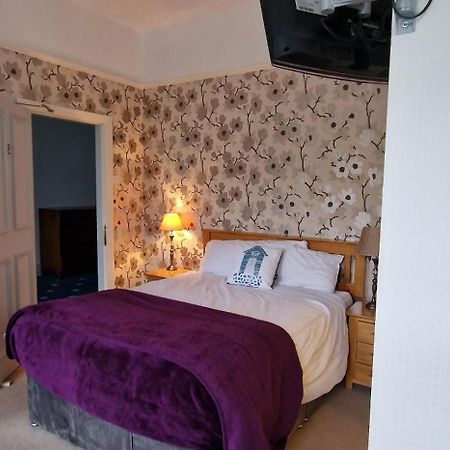 Hazeldene Hotel Aberaeron Buitenkant foto