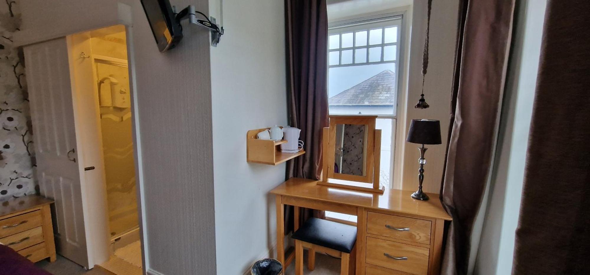 Hazeldene Hotel Aberaeron Buitenkant foto